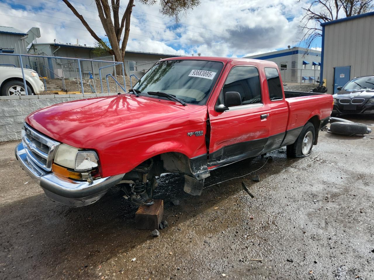 1998 Ford Ranger Super Cab Red vin: 1FTYR14U0WPA47296