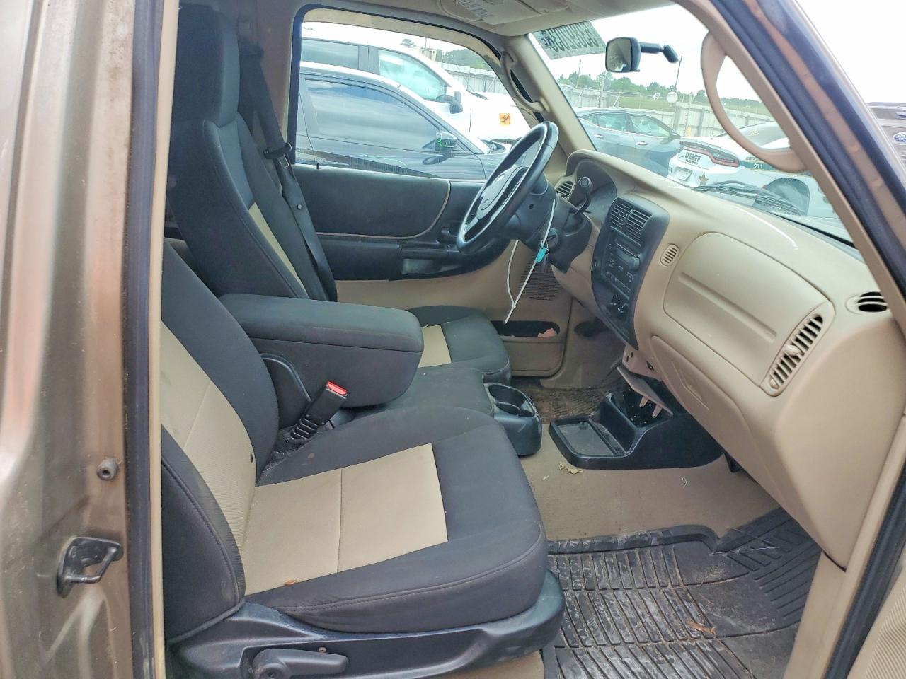 2005 Ford Ranger Super Cab Tan vin: 1FTYR14U15PB11568