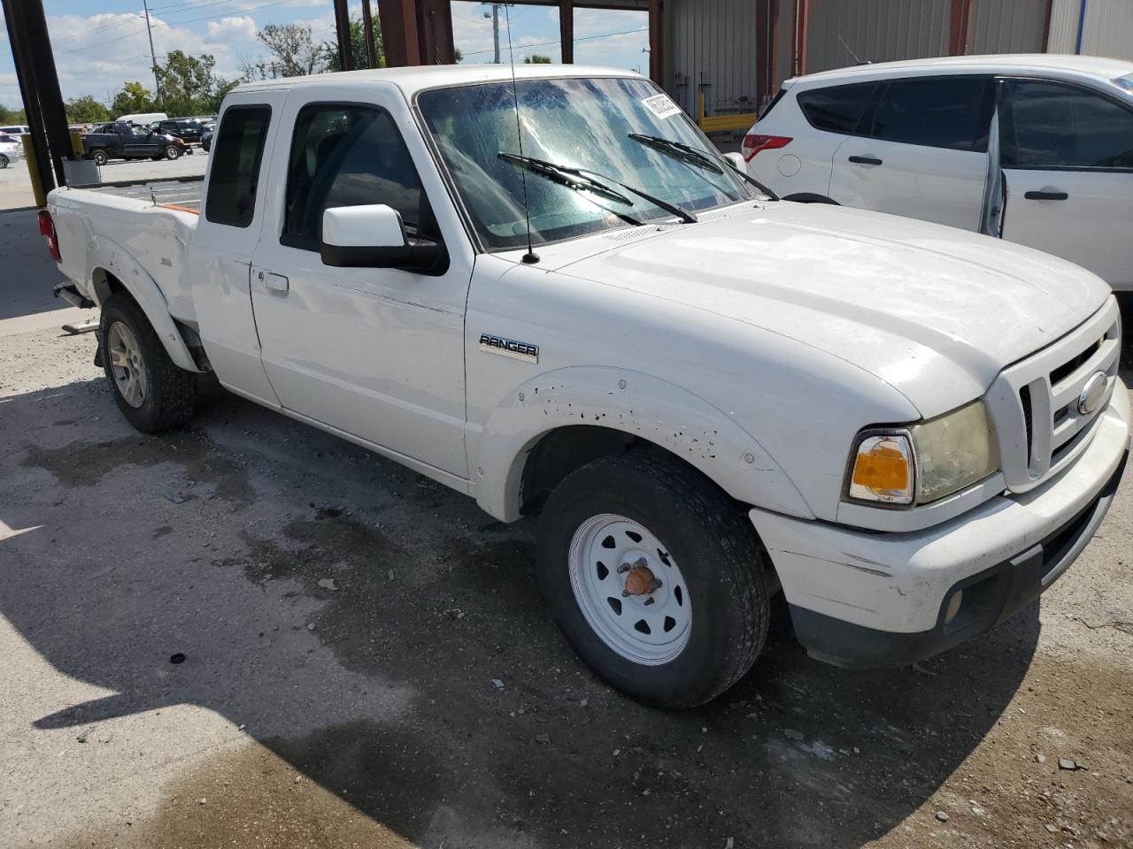 2006 Ford Ranger Super Cab White vin: 1FTYR14U16PA45962