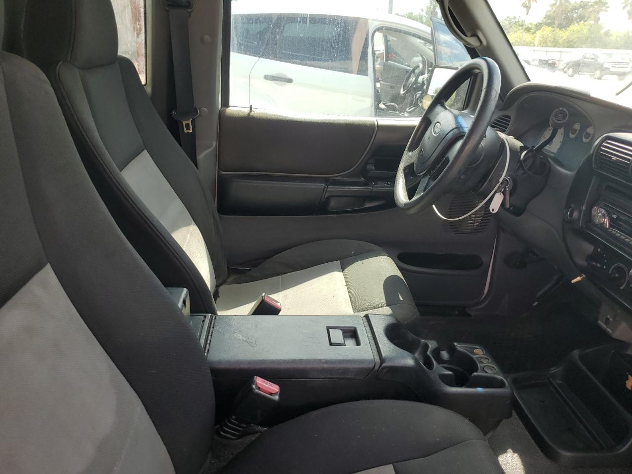 2006 Ford Ranger Super Cab White vin: 1FTYR14U16PA45962