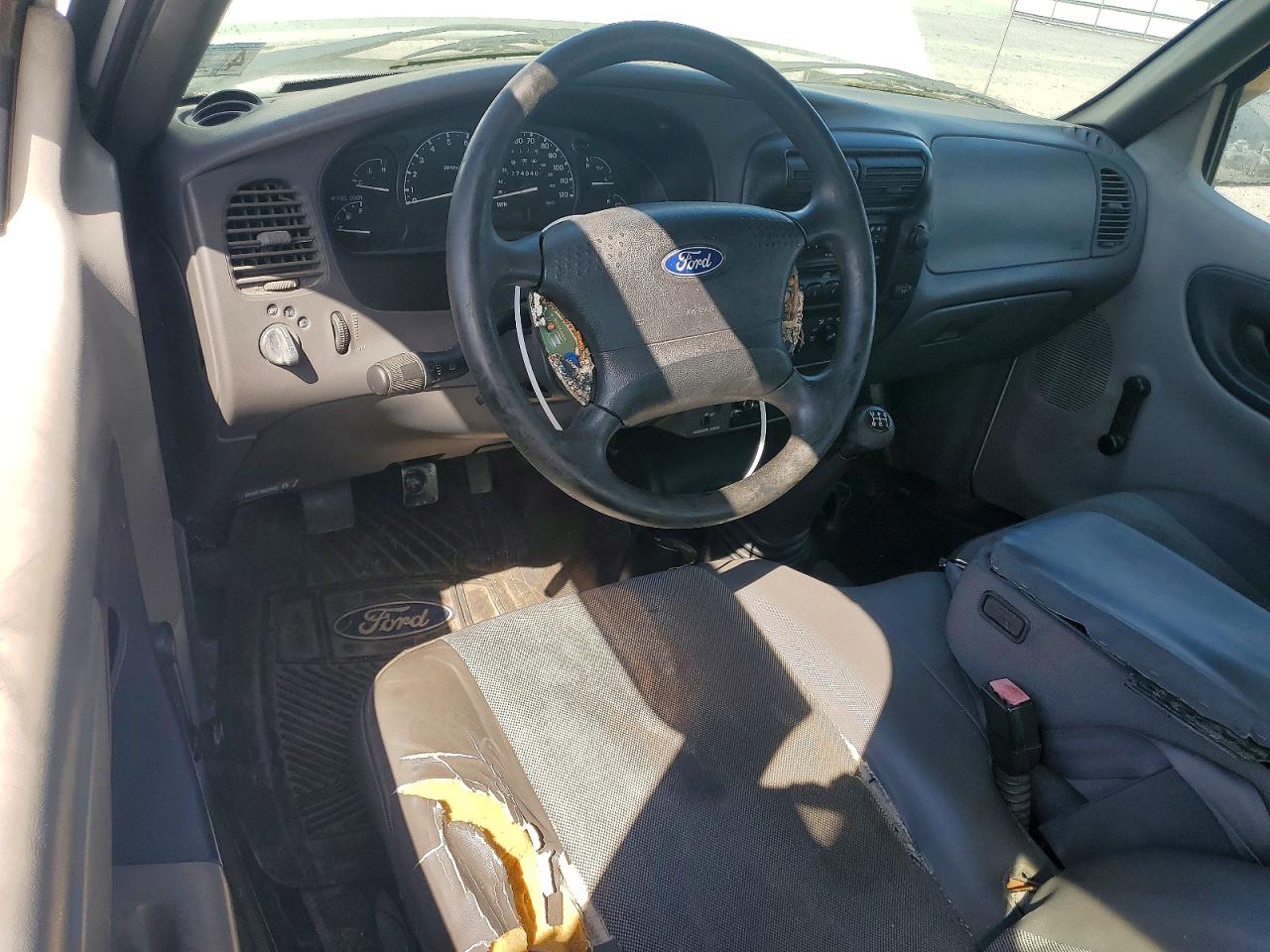 2001 Ford Ranger White vin: 1FTYR14U31PA82780