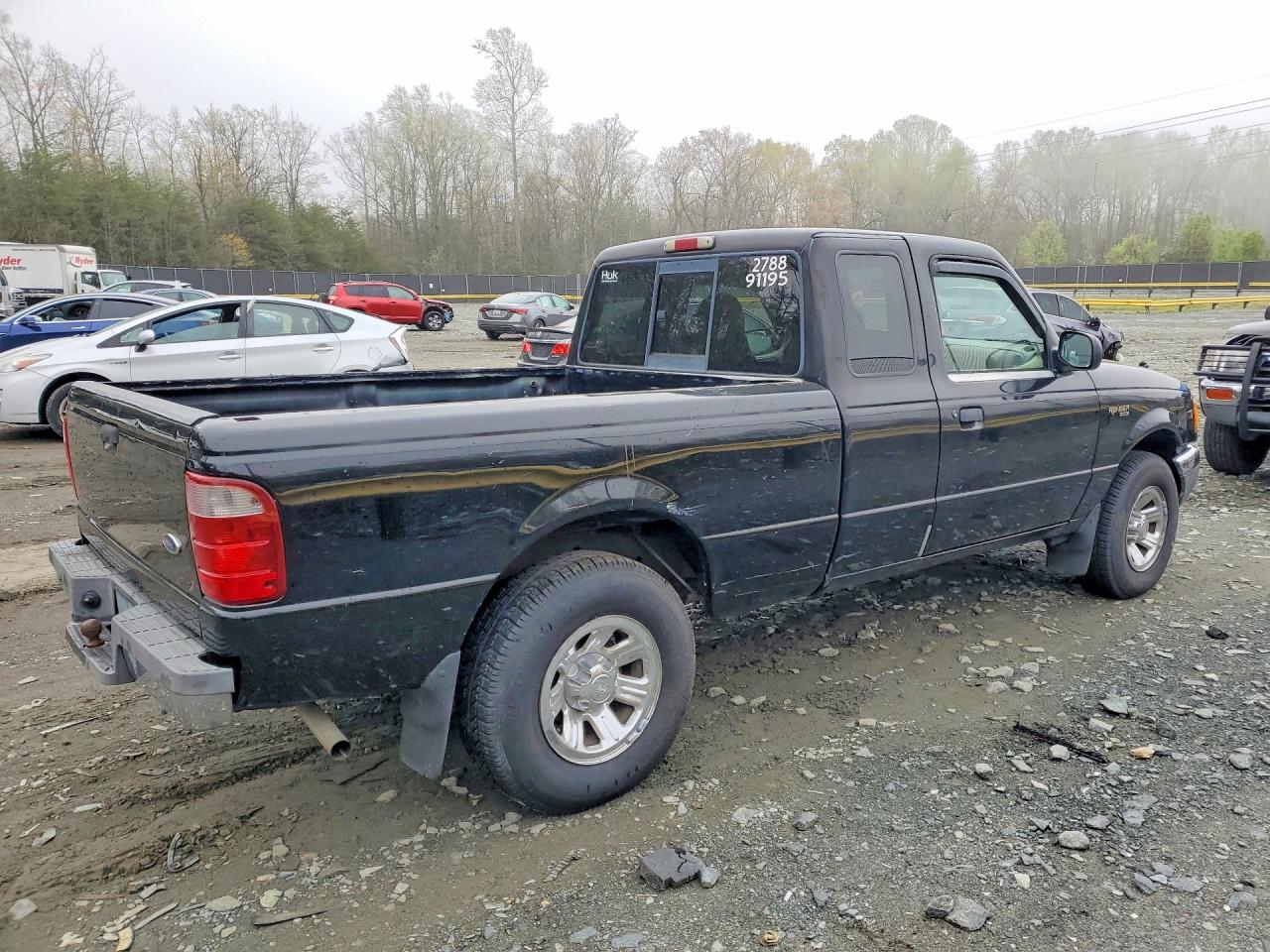 2001 Ford Ranger Super Cab Black vin: 1FTYR14U31TA18035