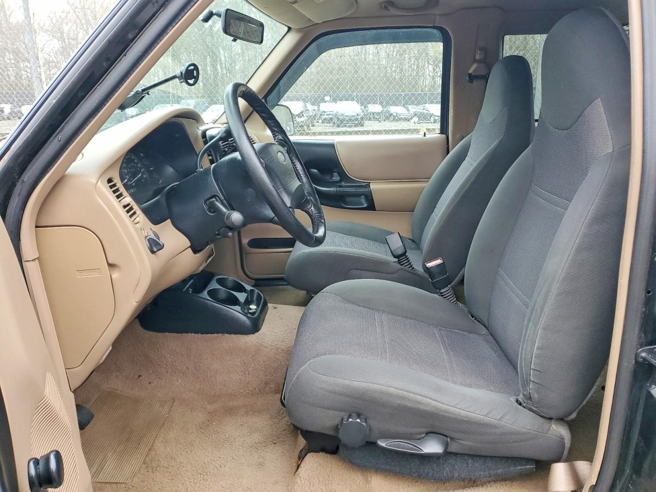 2001 Ford Ranger Super Cab Black vin: 1FTYR14U31TA18035