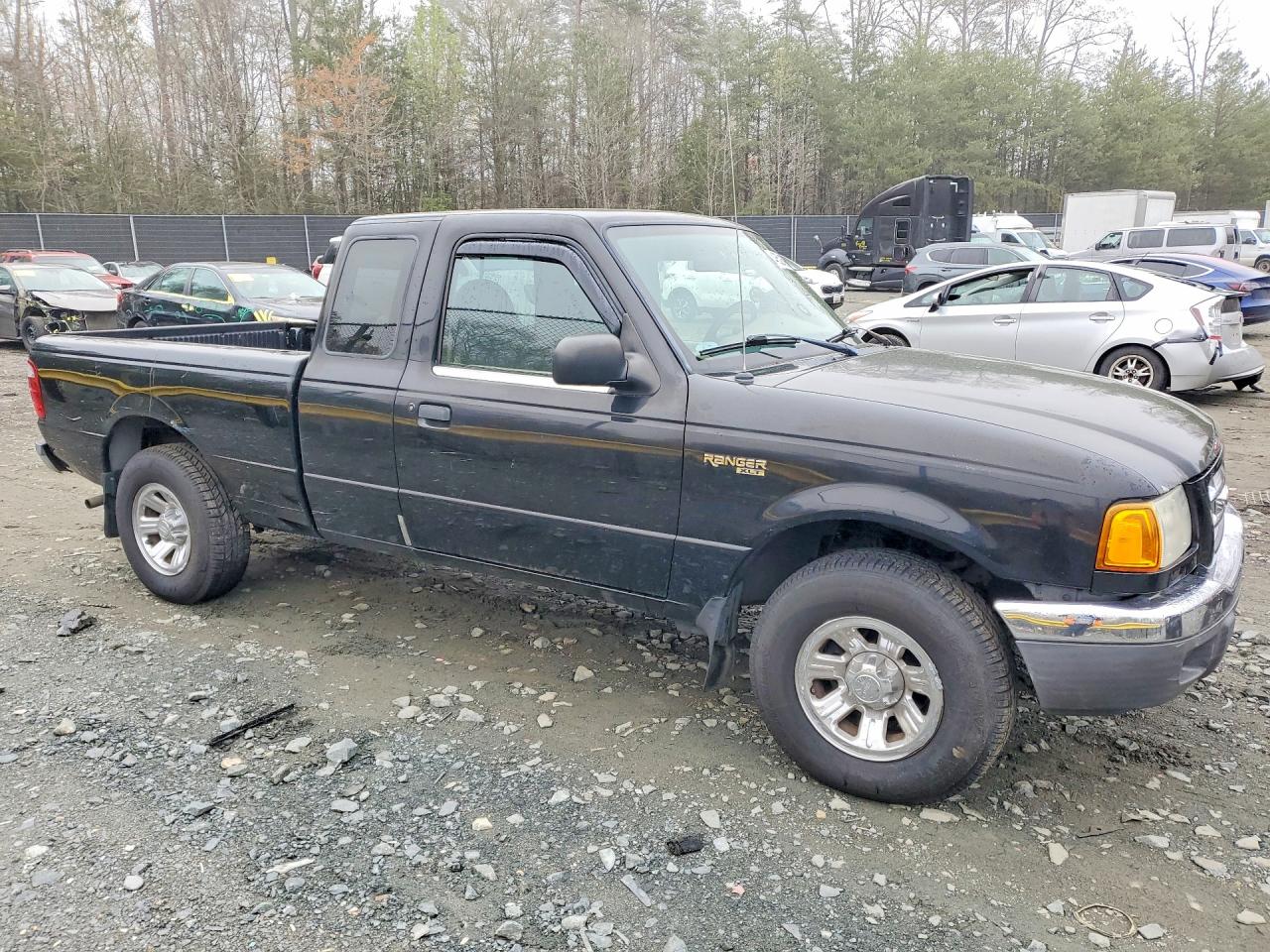 2001 Ford Ranger Super Cab Black vin: 1FTYR14U31TA18035