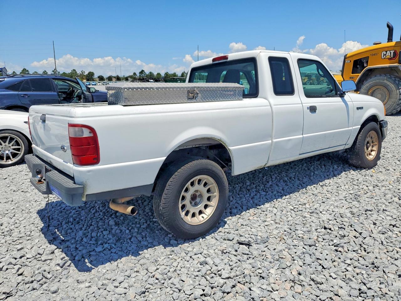 2004 Ford Ranger White vin: 1FTYR14U34PB27527