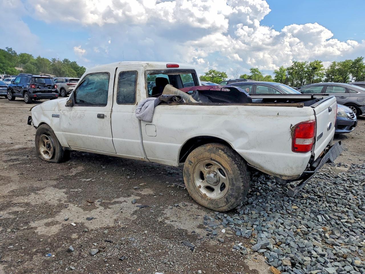 2006 Ford Ranger Super Cab White vin: 1FTYR14U36PA95021