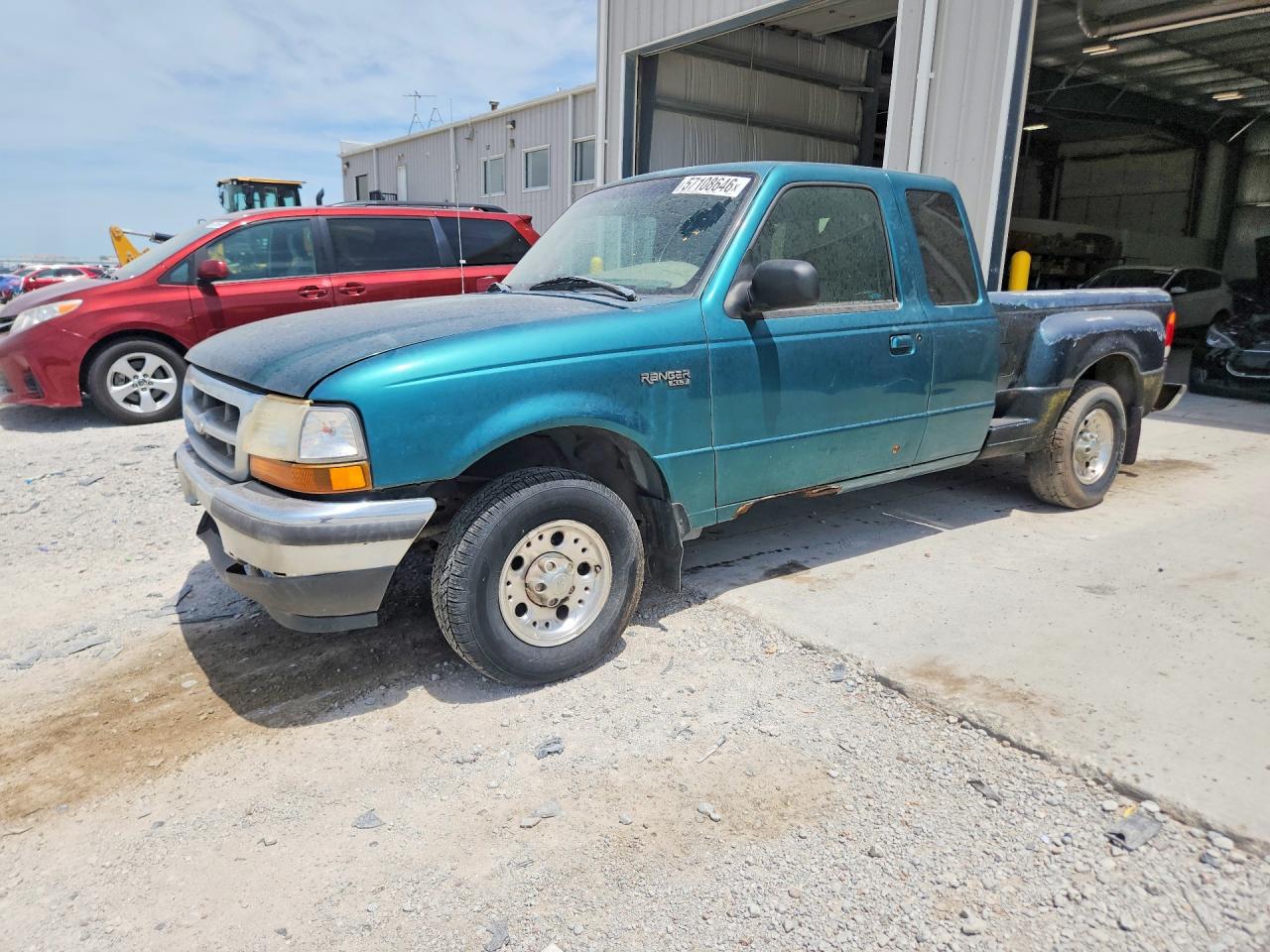 1998 Ford Ranger Super Cab Зеленый vin: 1FTYR14U3WTA57456