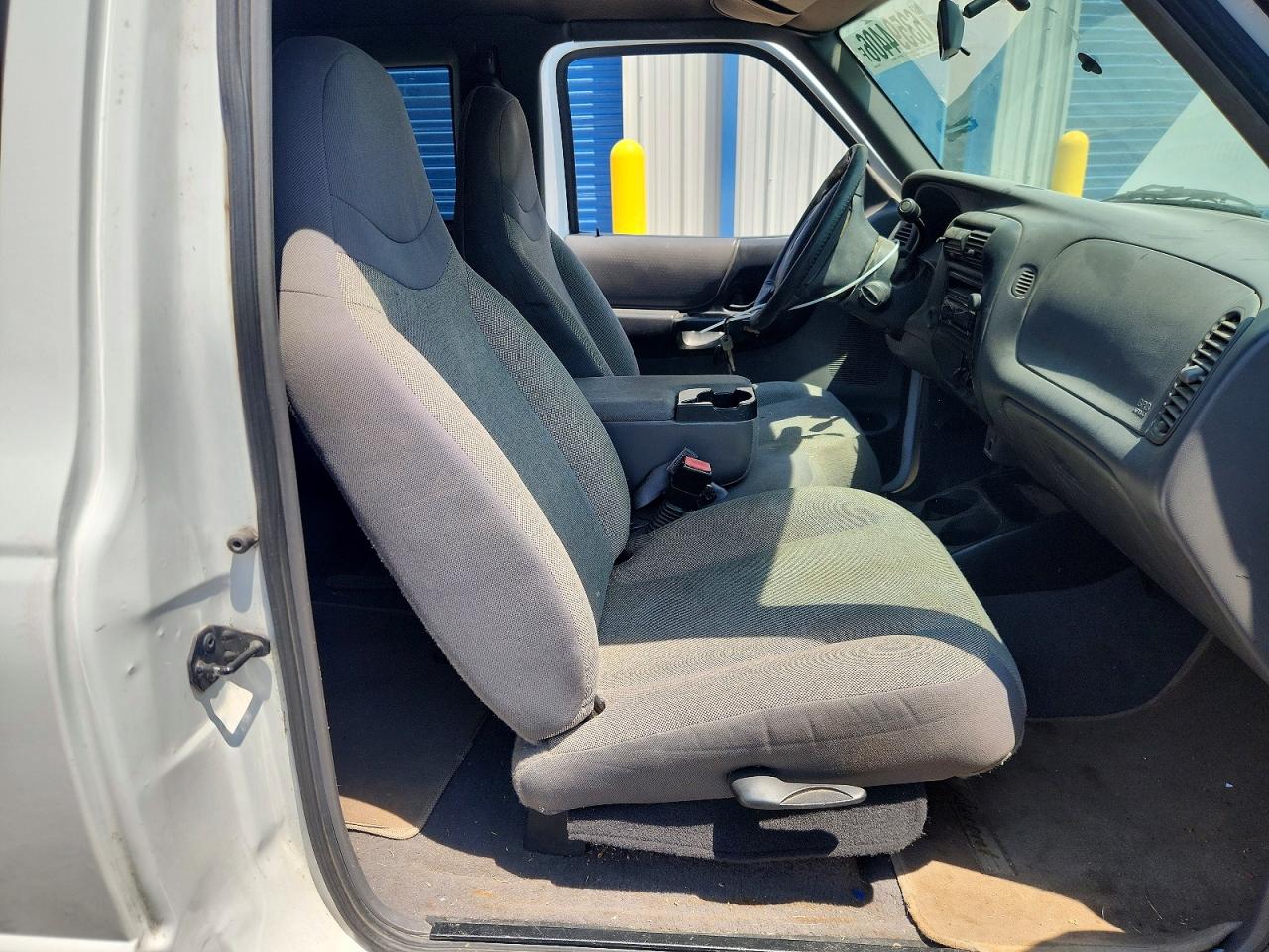 2002 Ford Ranger Super Cab White vin: 1FTYR14U42PA87293