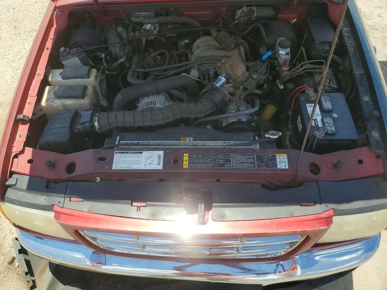 2001 Ford Ranger Super Cab Burgundy vin: 1FTYR14U51PA05781