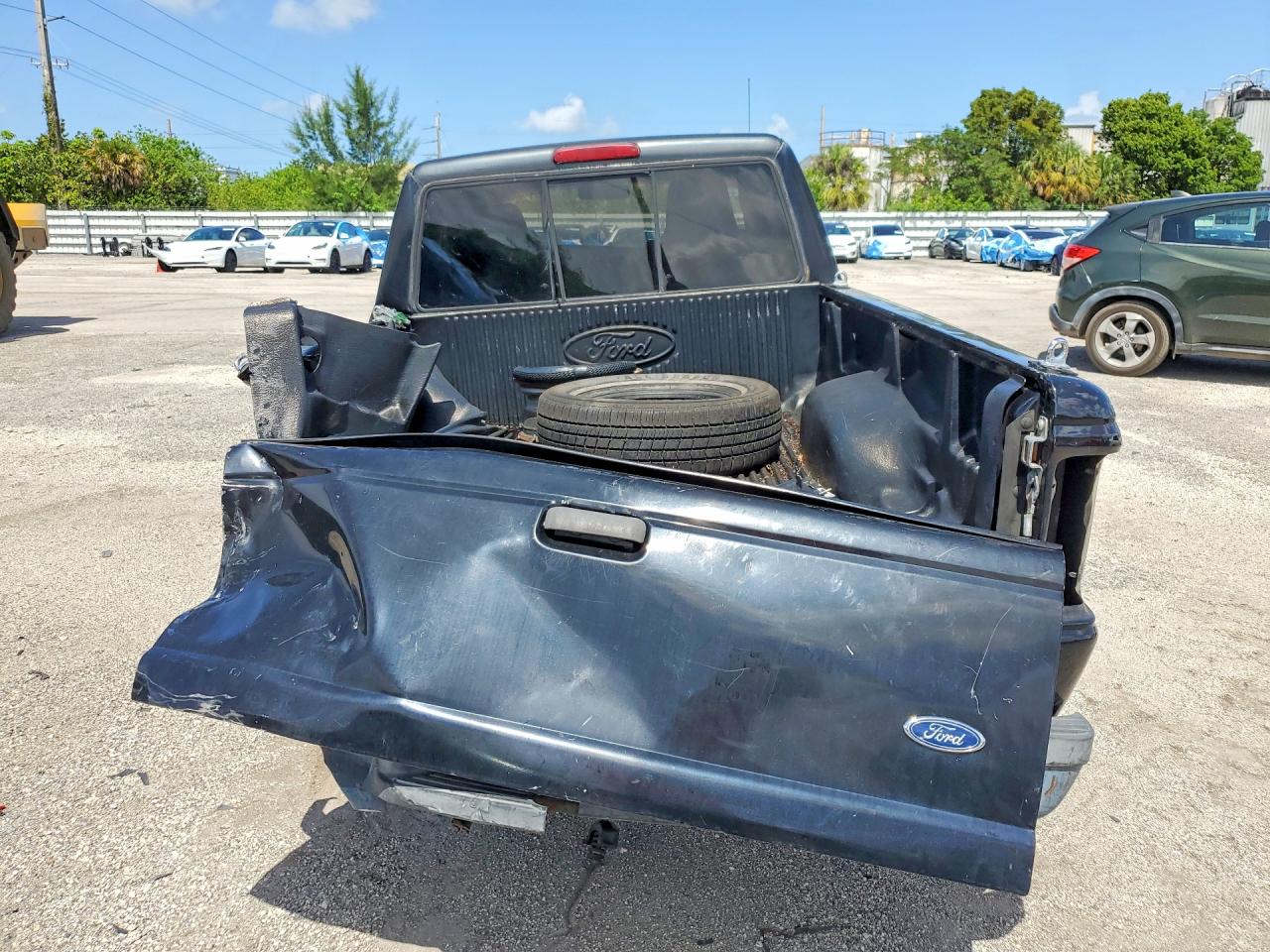 2005 Ford Ranger Super Cab Black vin: 1FTYR14U55PA82382