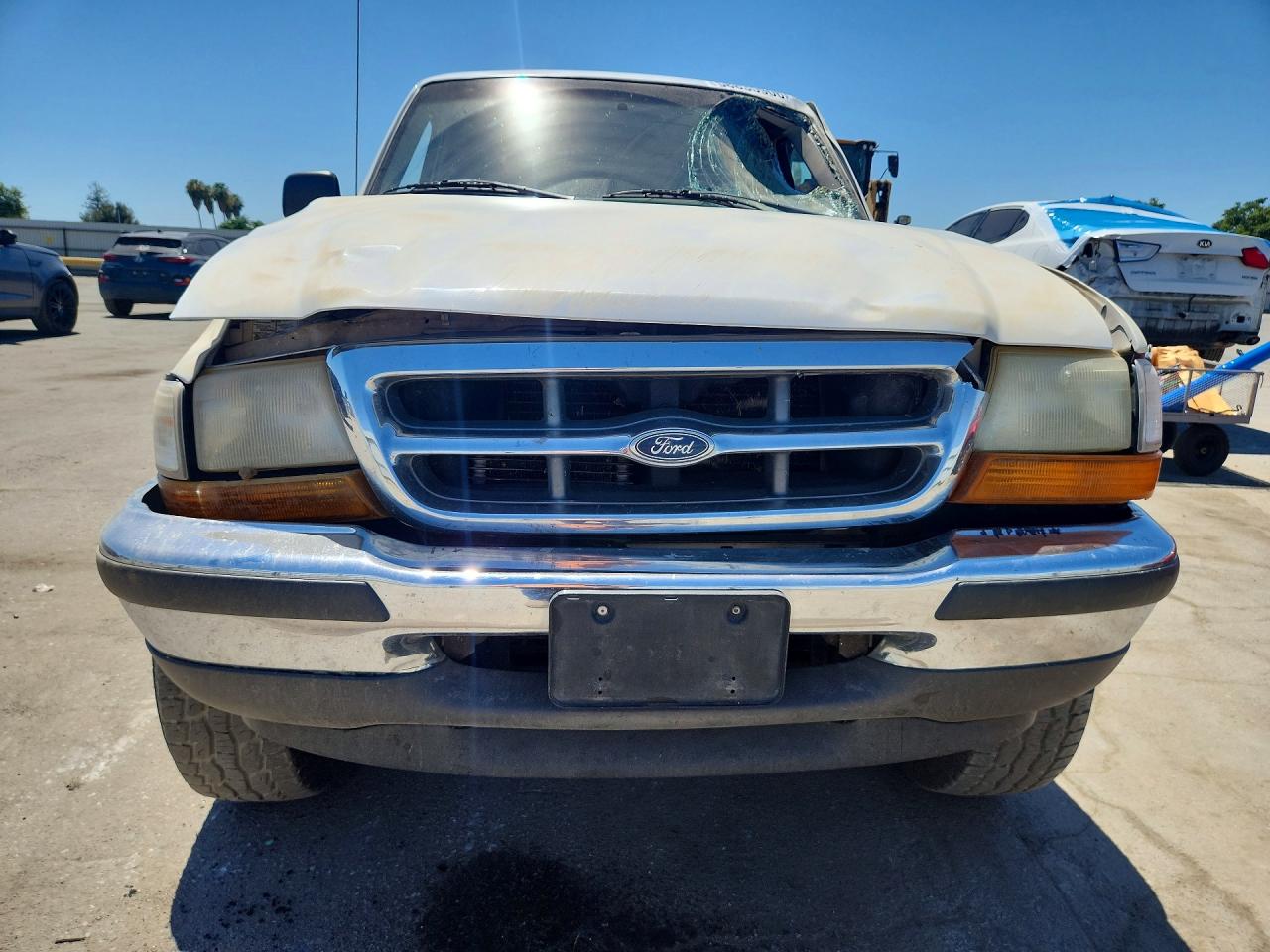 1998 Ford Ranger Super Cab White vin: 1FTYR14U5WPB51170