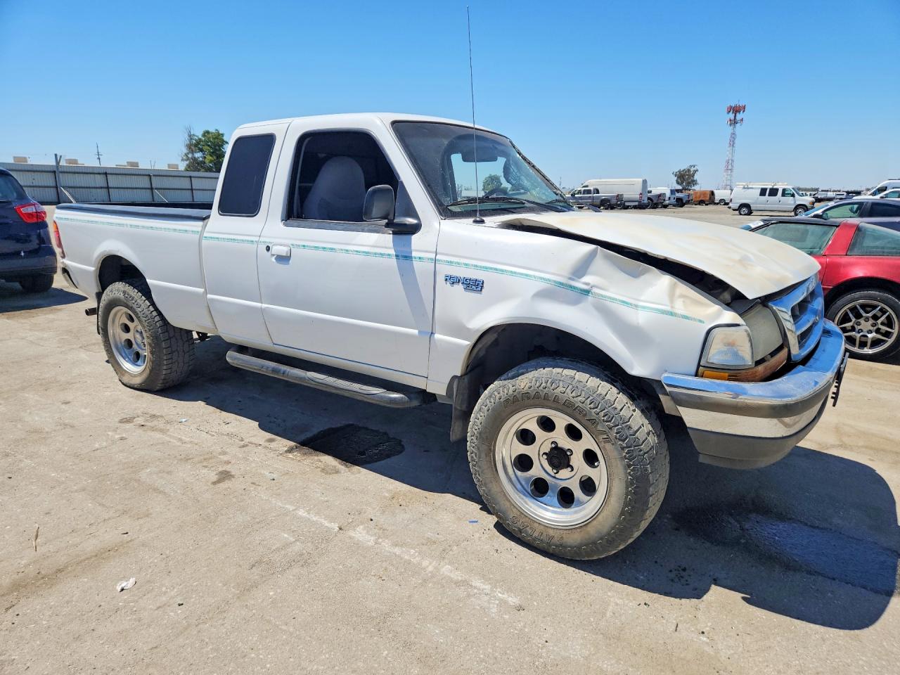 1998 Ford Ranger Super Cab White vin: 1FTYR14U5WPB51170