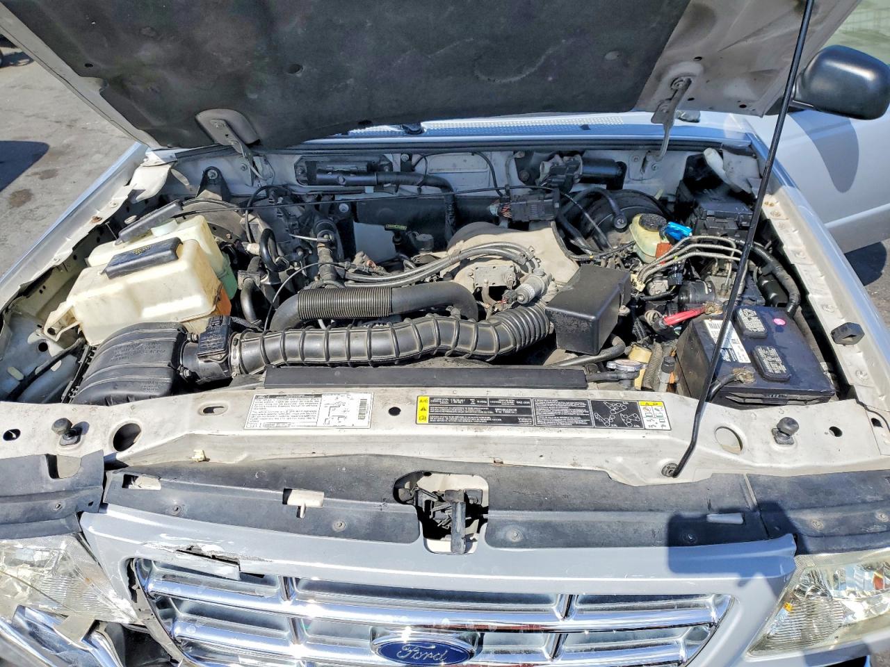 2001 Ford Ranger Super Cab Silver vin: 1FTYR14U61PA24856