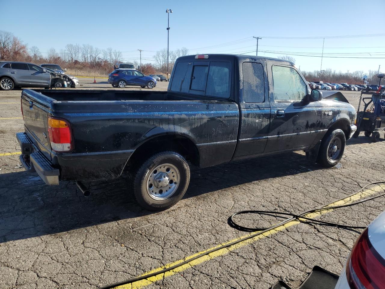 1998 Ford Ranger Super Cab Black vin: 1FTYR14U6WTA73442