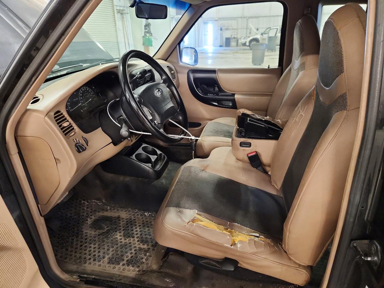 2001 Ford Ranger Super Cab Black vin: 1FTYR14U71PA35395