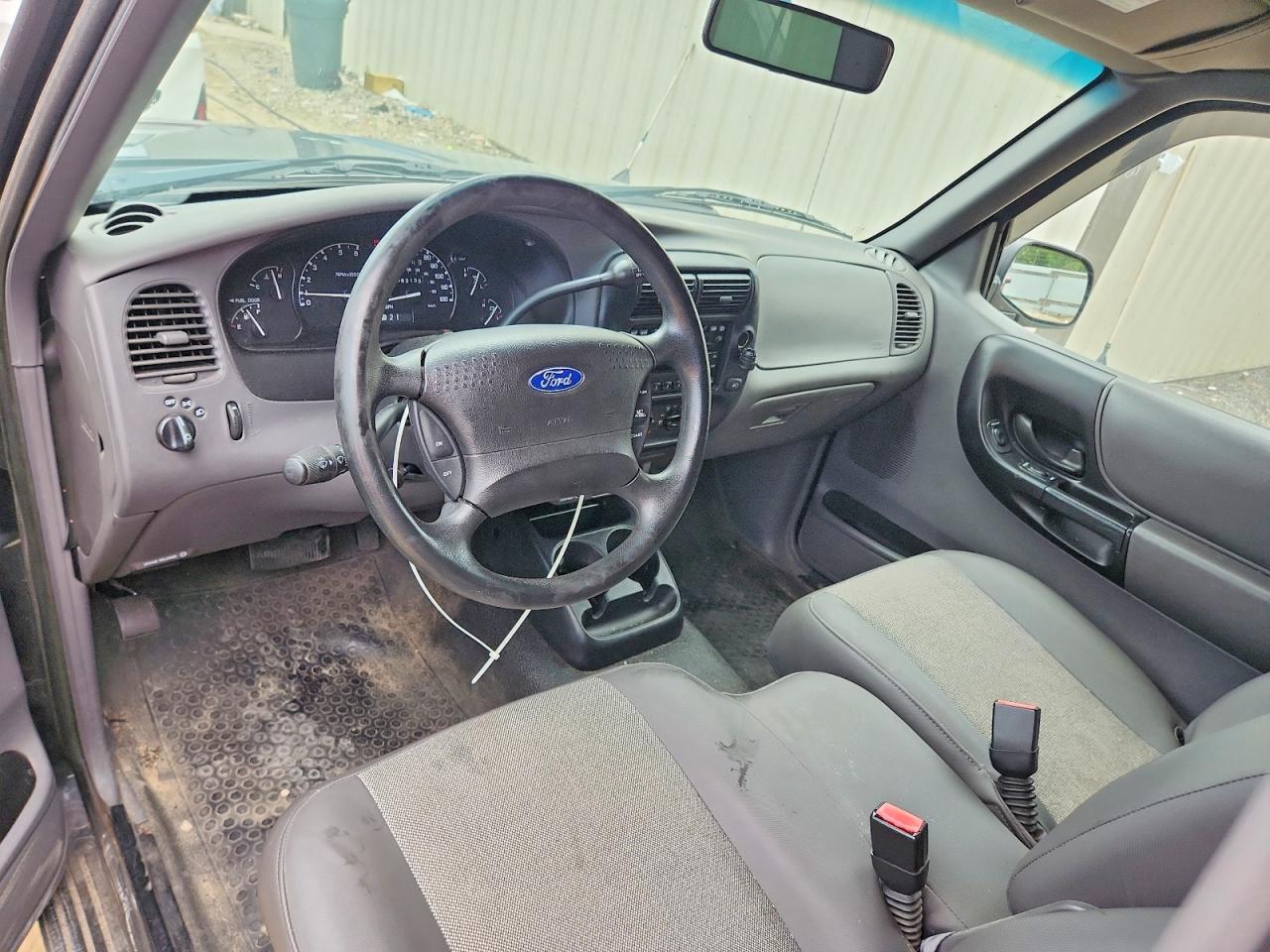 2001 Ford Ranger Super Cab Black vin: 1FTYR14U71TA40488