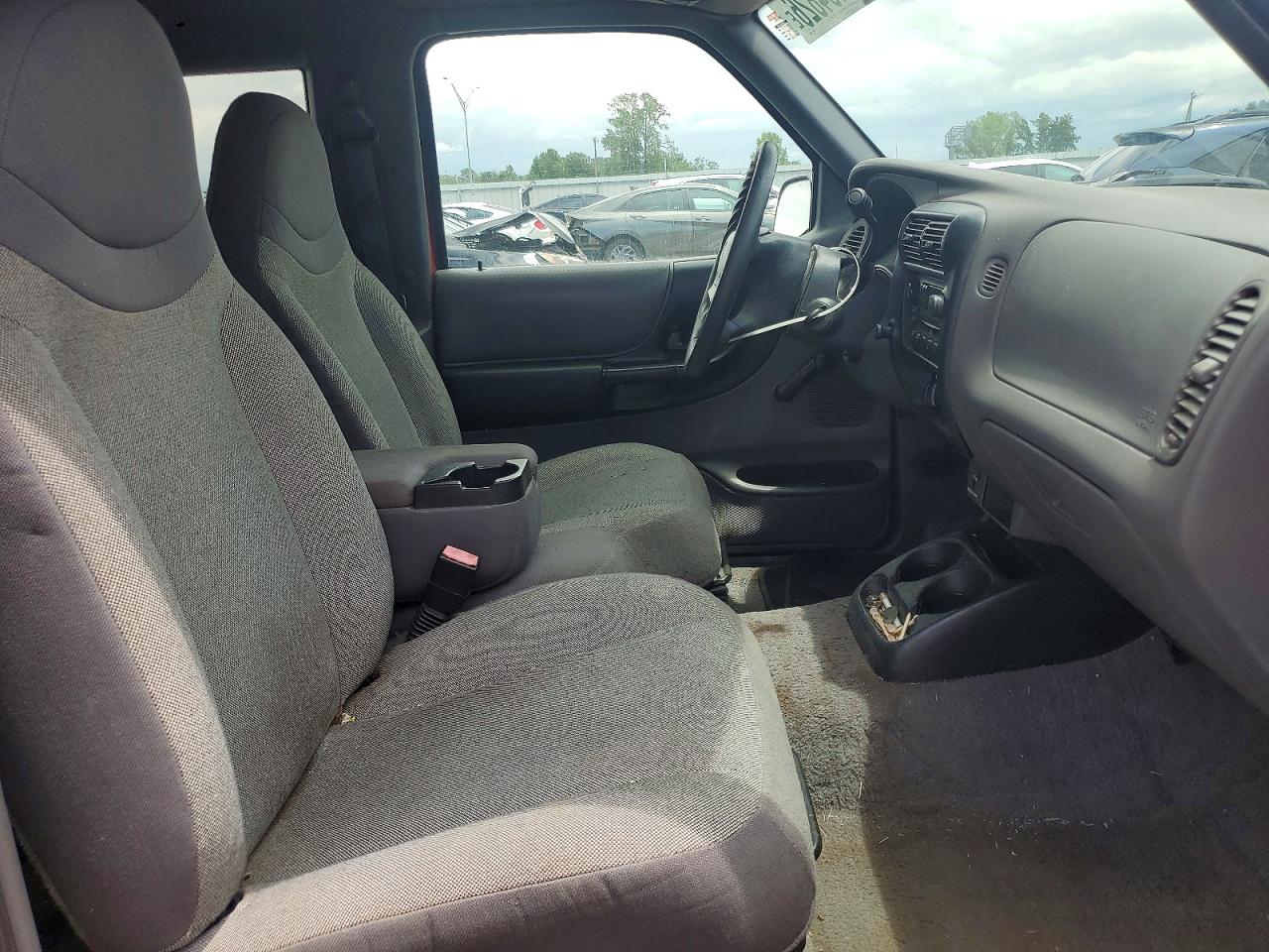 2002 Ford Ranger Super Cab Burgundy vin: 1FTYR14U72TA03975