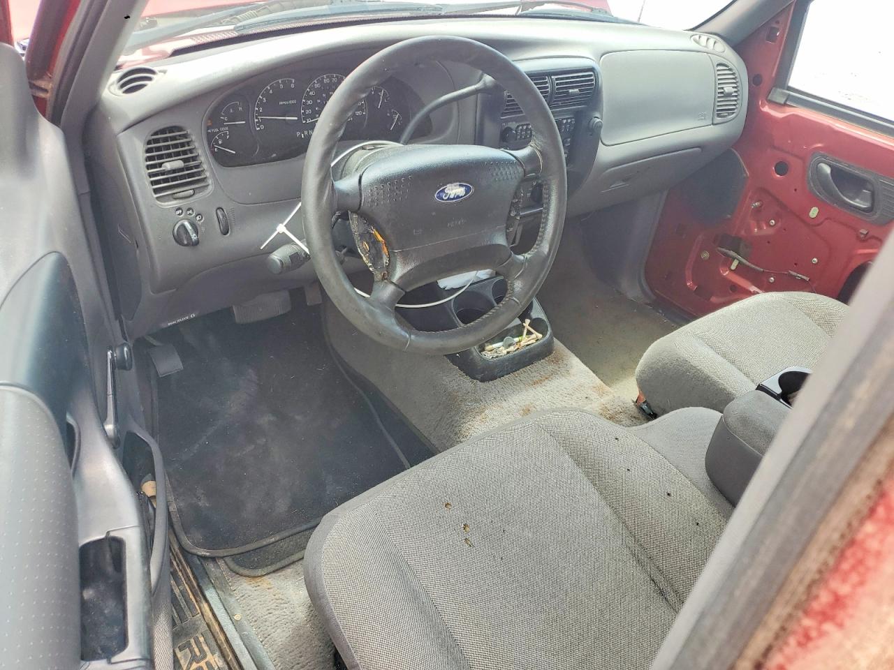 2002 Ford Ranger Super Cab Burgundy vin: 1FTYR14U72TA03975