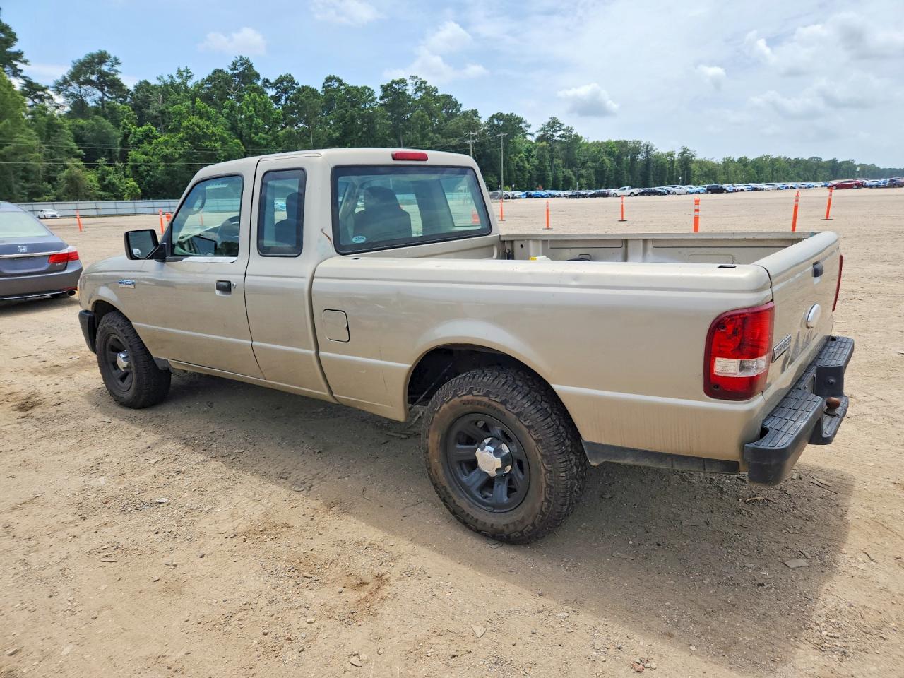 2008 Ford Ranger Super Cab Gold vin: 1FTYR14U78PA51994