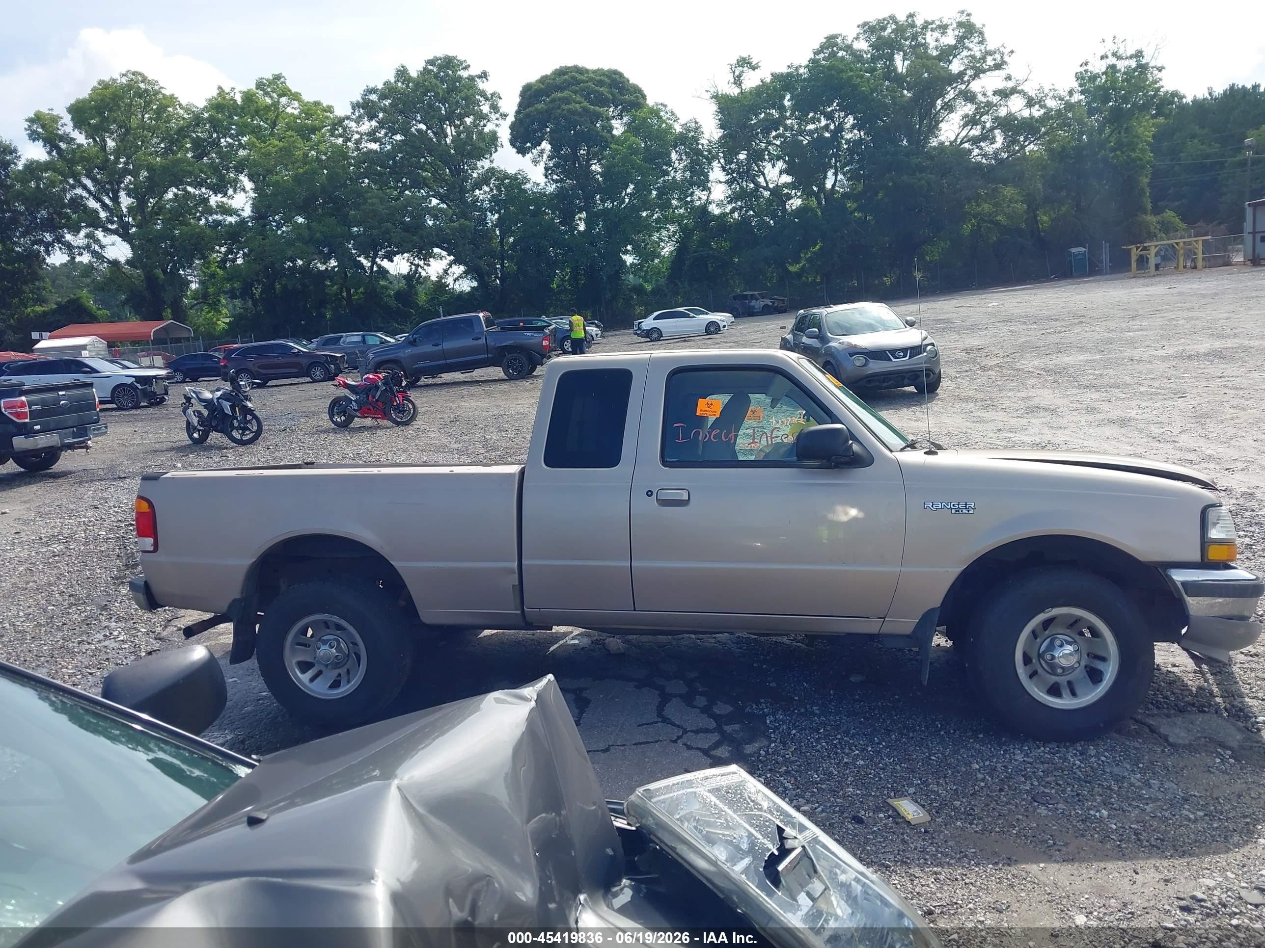 1998 Ford Ranger Splash/xl/xlt Beige vin: 1FTYR14U7WTA63129