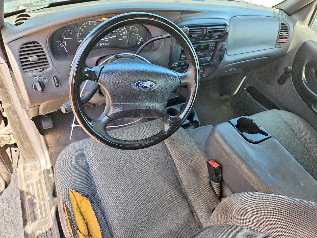2002 Ford Ranger Super Cab Black vin: 1FTYR14U82PA80217