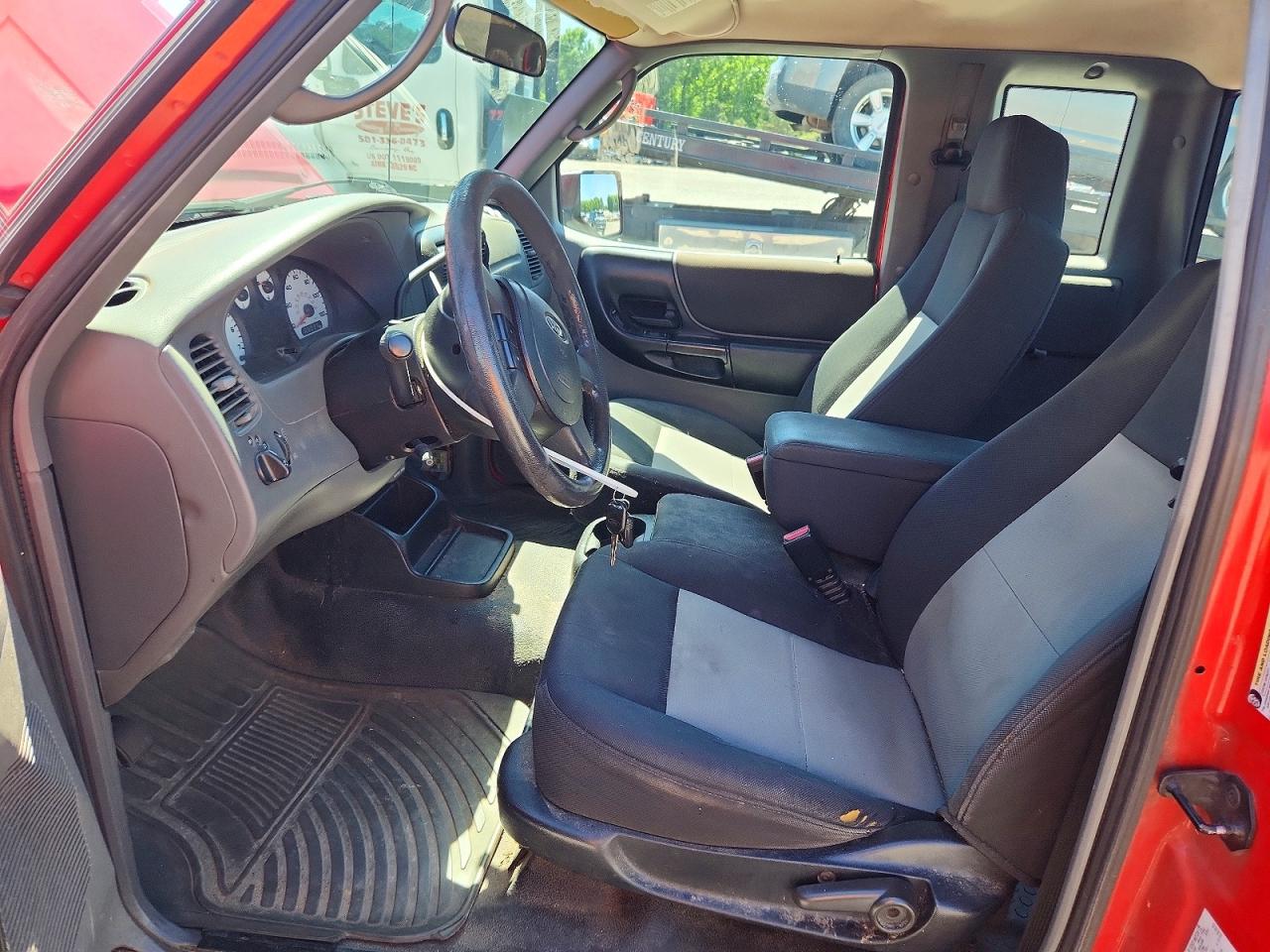 2006 Ford Ranger Red vin: 1FTYR14U86PA67702