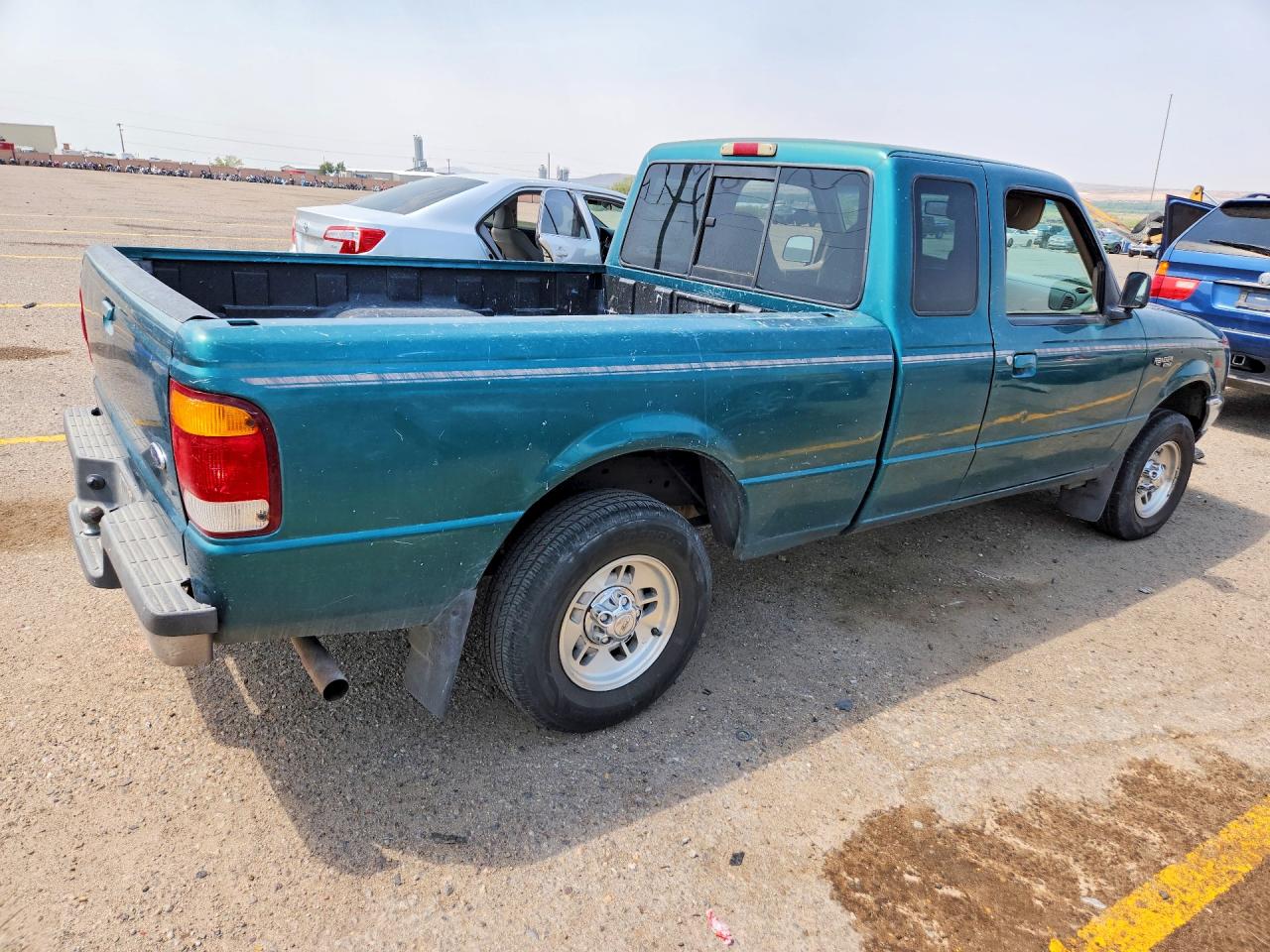1998 Ford Ranger Super Cab Синий vin: 1FTYR14U8WPA04907