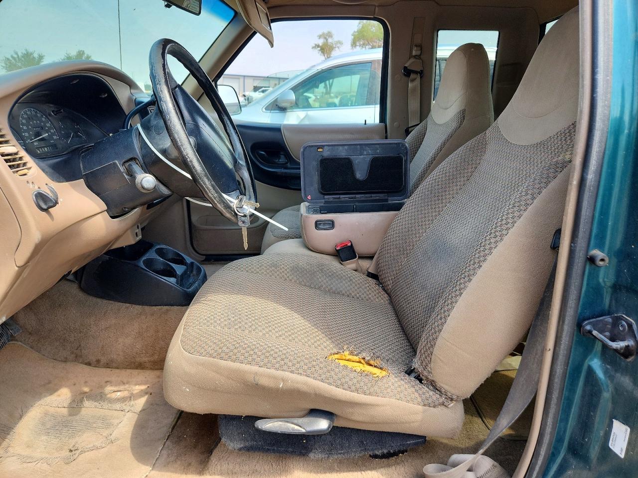 1998 Ford Ranger Super Cab Синий vin: 1FTYR14U8WPA04907