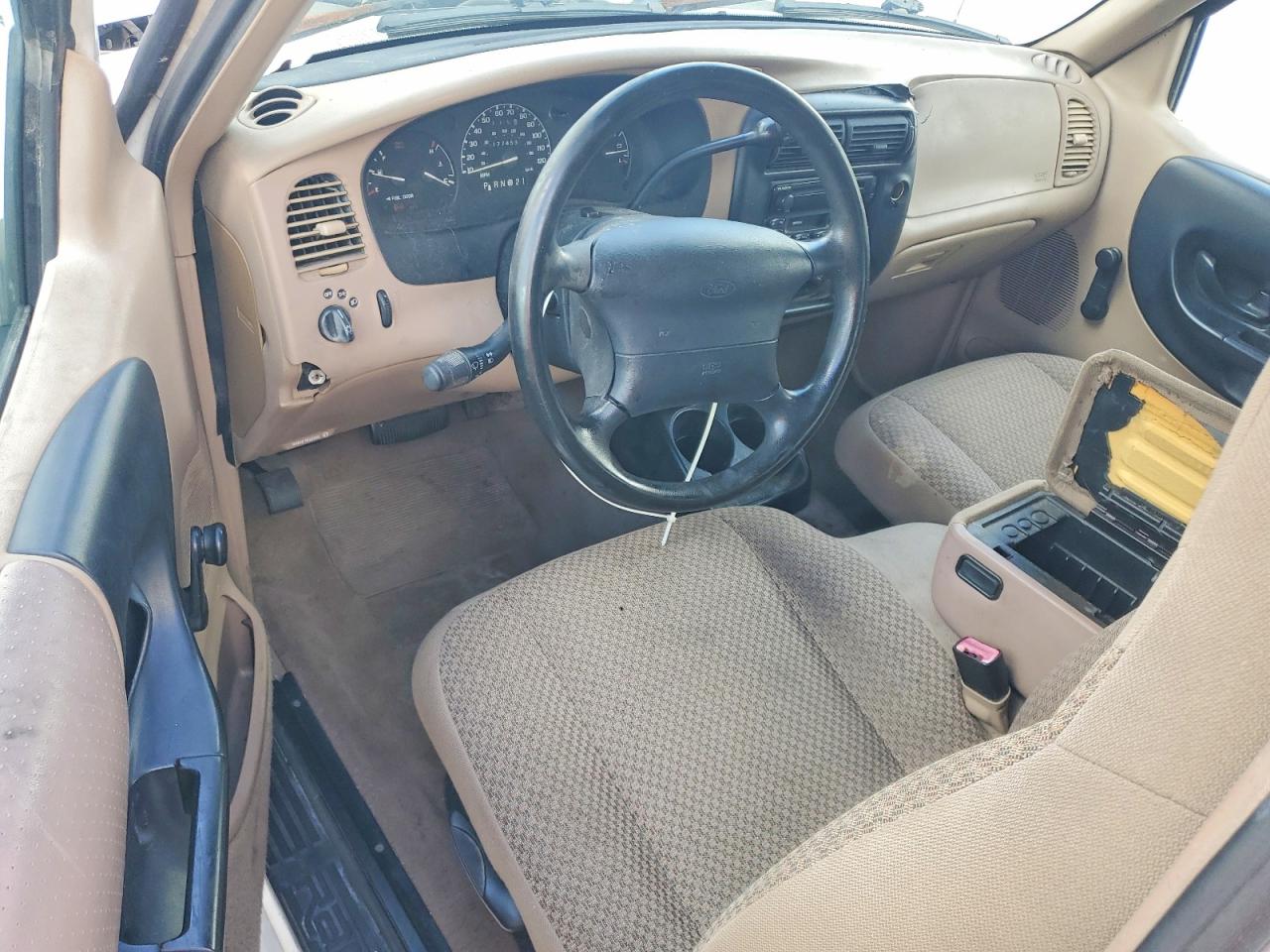 1998 Ford Ranger Super Cab White vin: 1FTYR14U8WPB34072