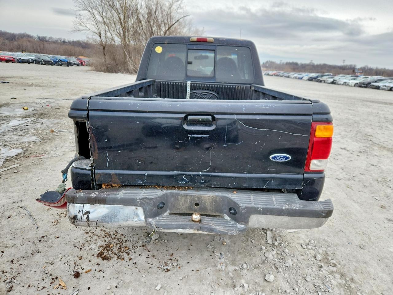 1998 Ford Ranger Super Cab Black vin: 1FTYR14U8WPB40471
