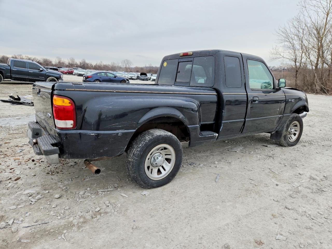 1998 Ford Ranger Super Cab Black vin: 1FTYR14U8WPB40471