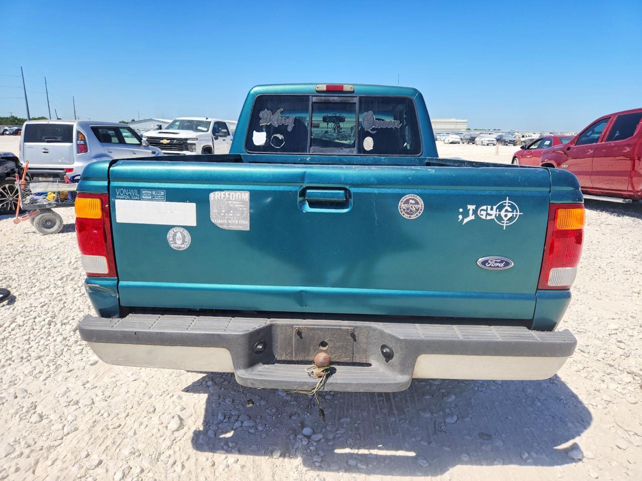 1998 Ford Ranger Super Cab Green vin: 1FTYR14U8WTA40331