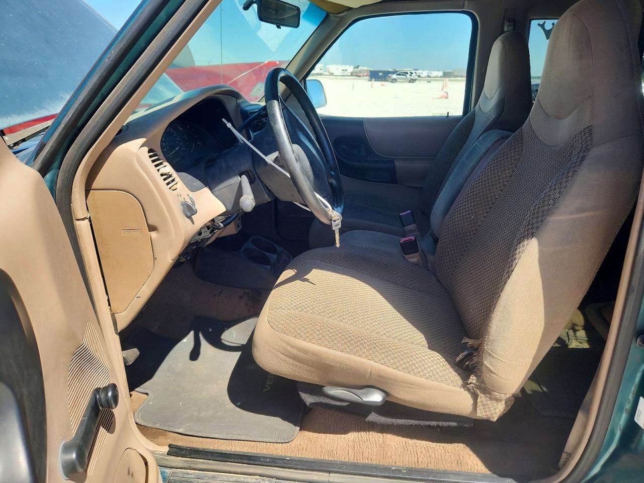1998 Ford Ranger Super Cab Green vin: 1FTYR14U8WTA40331
