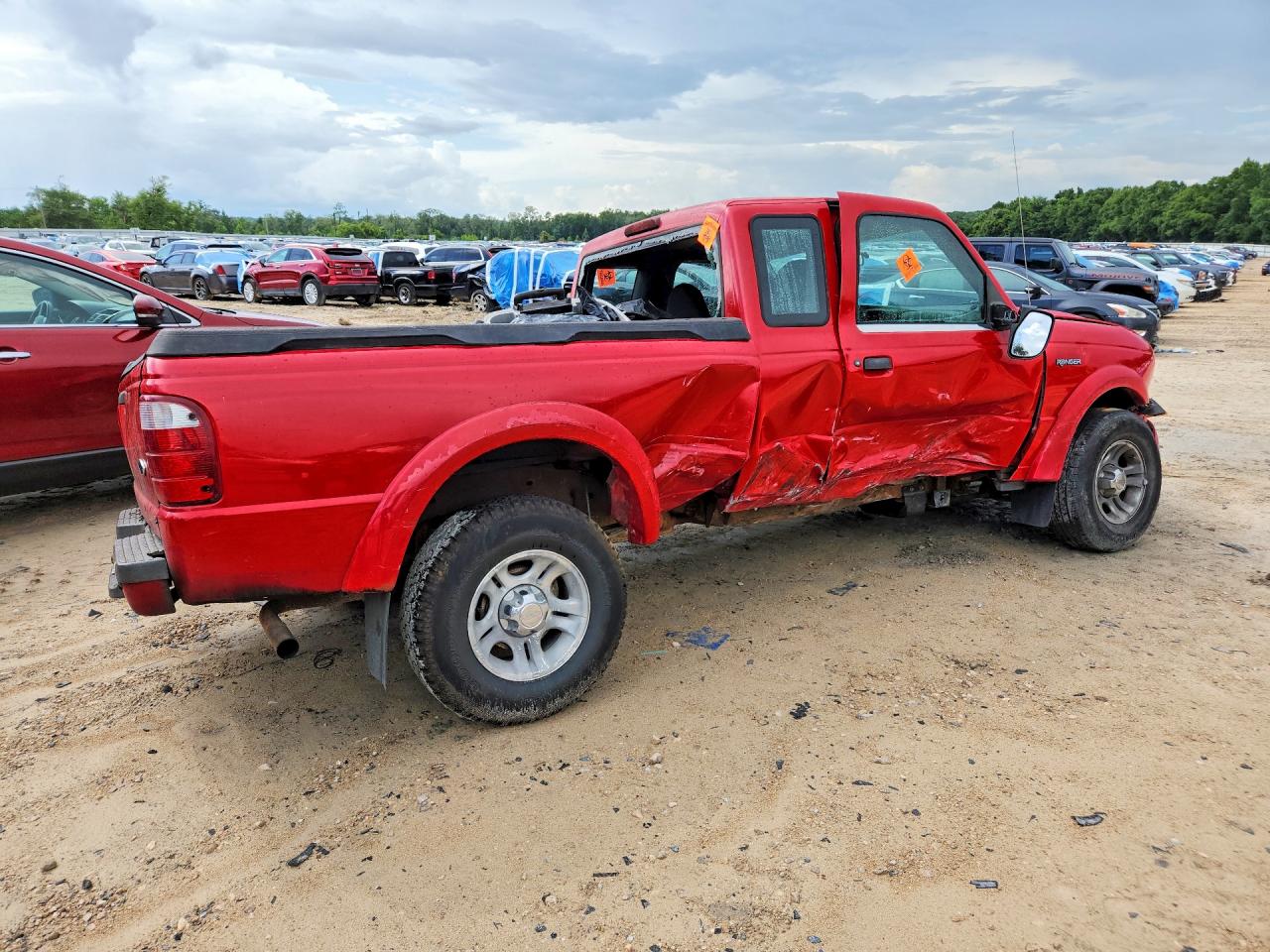 2001 Ford Ranger Super Cab Red vin: 1FTYR14U91TA03491