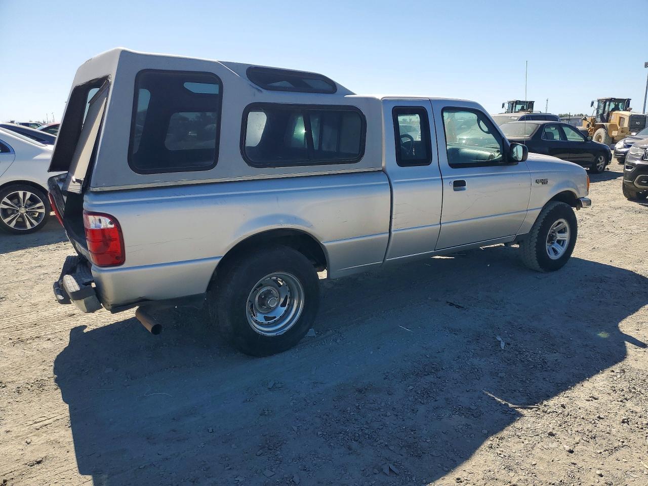 2005 Ford Ranger Super Cab Silver vin: 1FTYR14U95PA04932