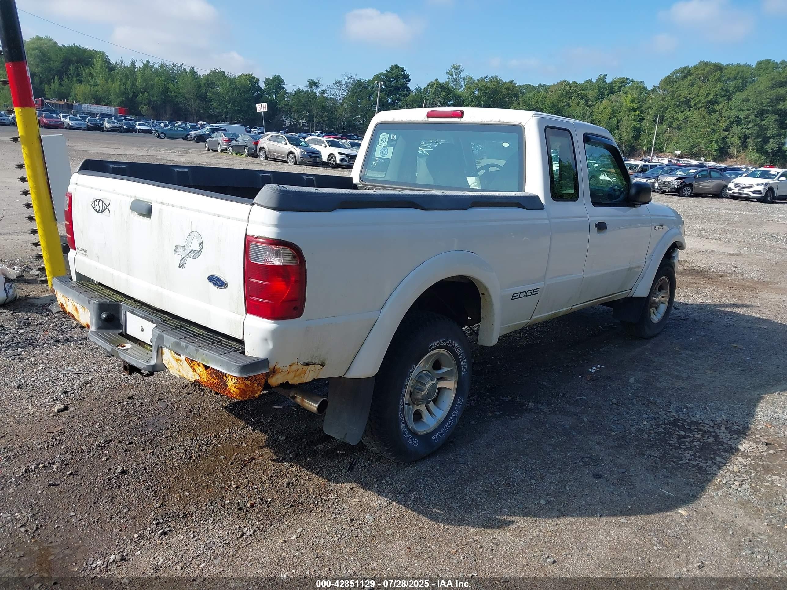 2001 Ford Ranger Edge/edge Plus/xl/xlt/xlt App/xlt Appearance White vin: 1FTYR14UX1TA28951