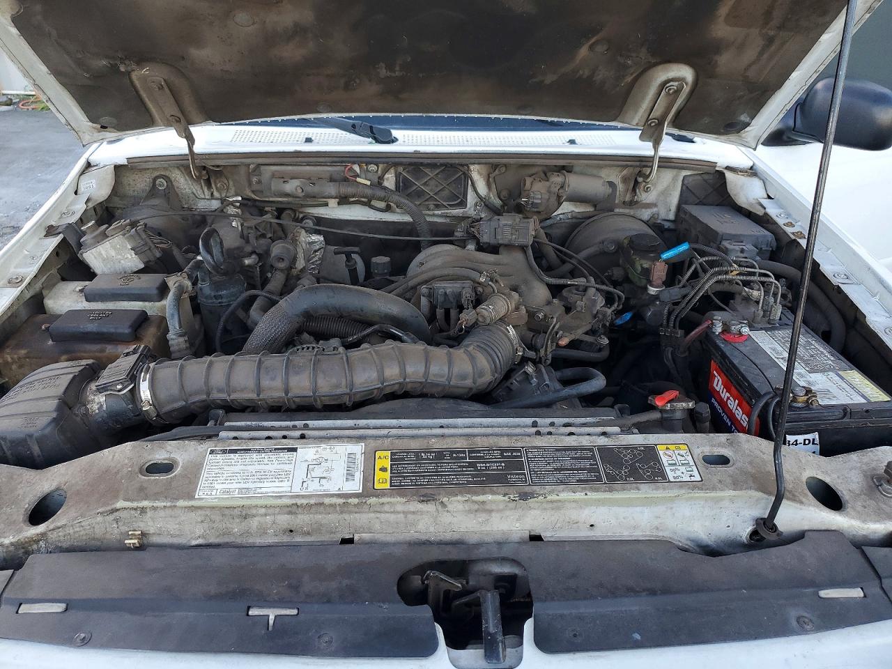 2001 Ford Ranger Super Cab White vin: 1FTYR14UX1TA66440