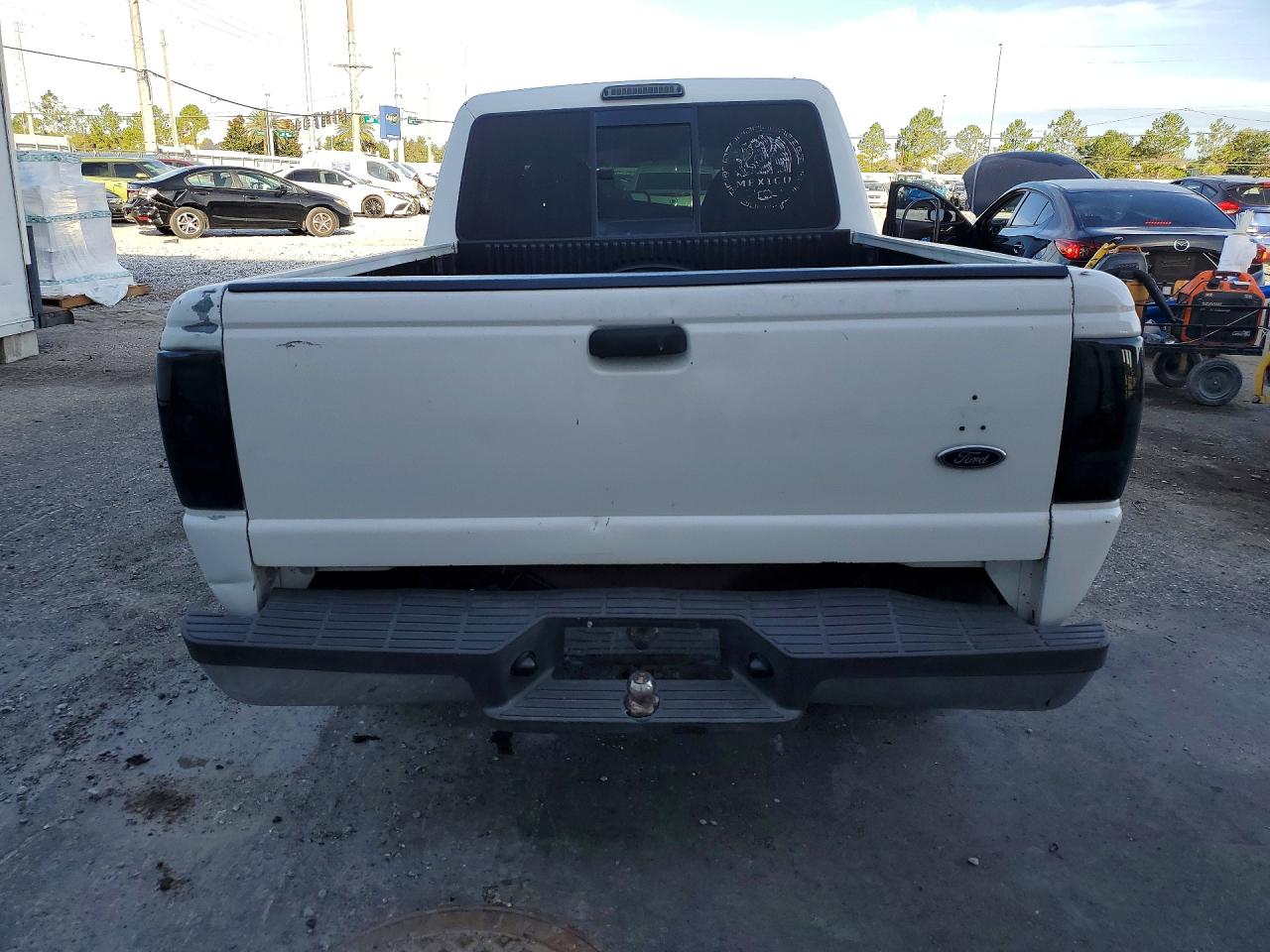 2001 Ford Ranger Super Cab White vin: 1FTYR14UX1TA66440