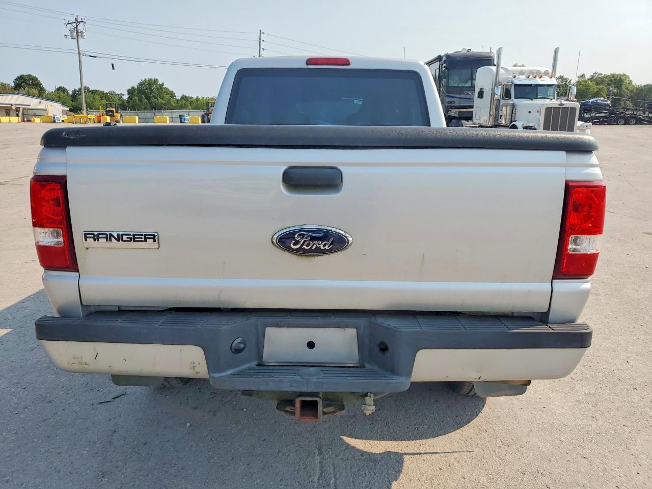 2006 Ford Ranger Super Cab Silver vin: 1FTYR14UX6PA62162