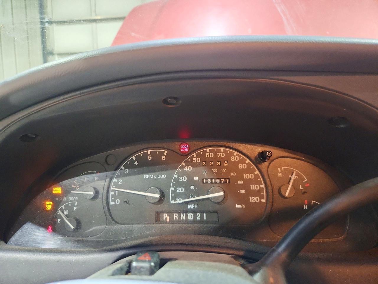 2001 Ford Ranger Super Cab Red vin: 1FTYR14V01TA96443