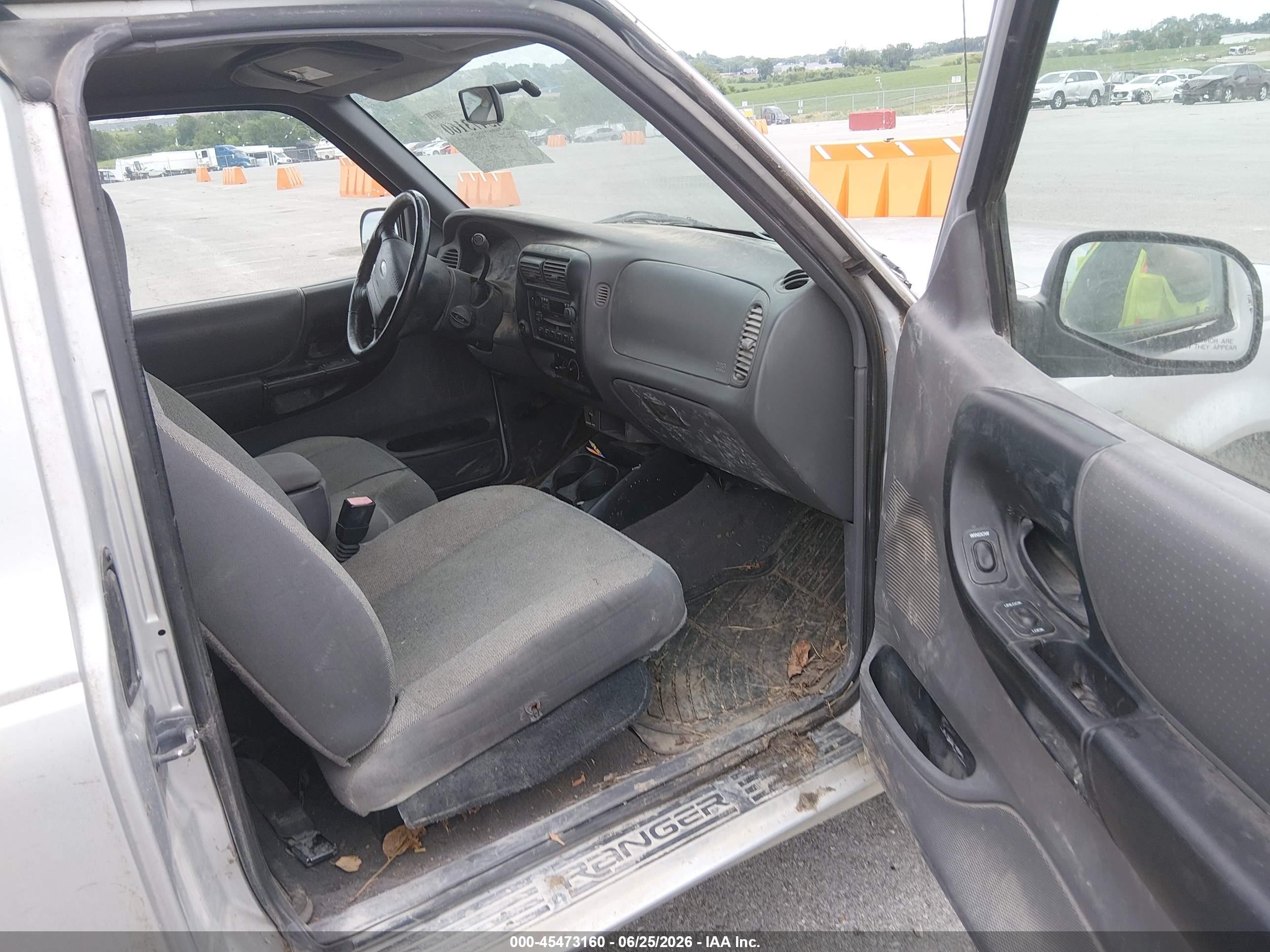 2001 Ford Ranger Edge/xl/xlt Серебряный vin: 1FTYR14V11PB20953