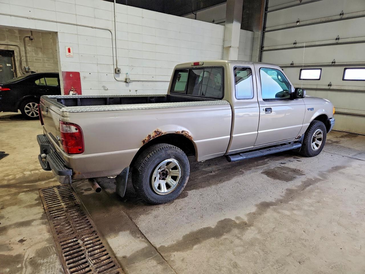 2003 Ford Ranger Super Cab Beige vin: 1FTYR14V13PA44573