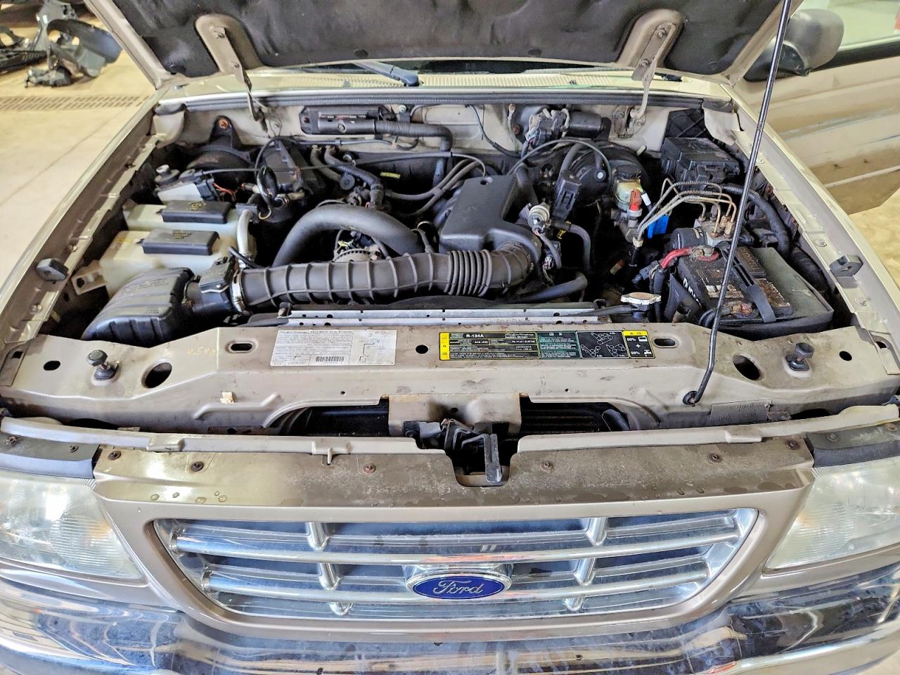 2003 Ford Ranger Super Cab Beige vin: 1FTYR14V13PA44573