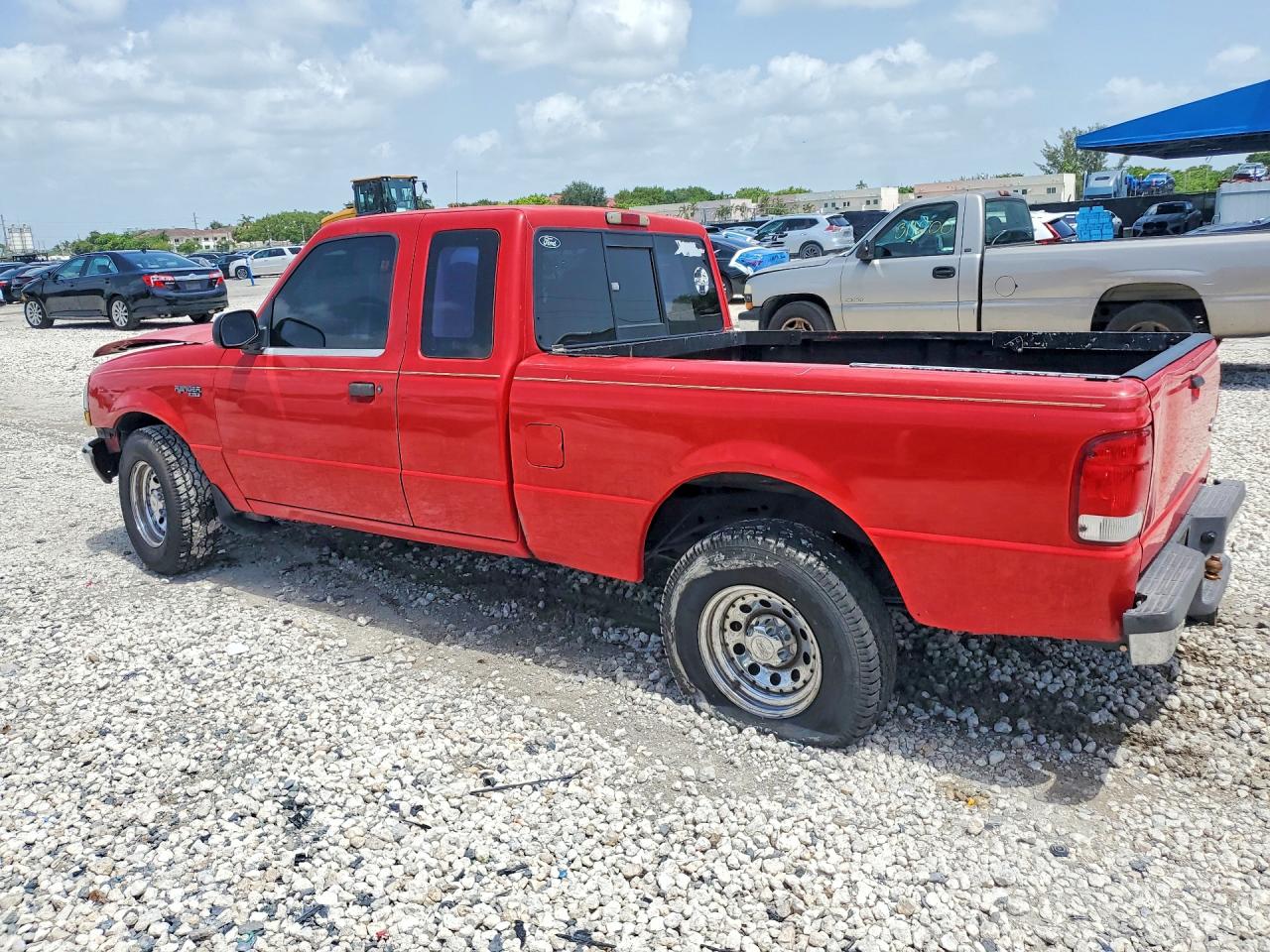 2000 Ford Ranger Super Cab Красный vin: 1FTYR14V1YPA27487