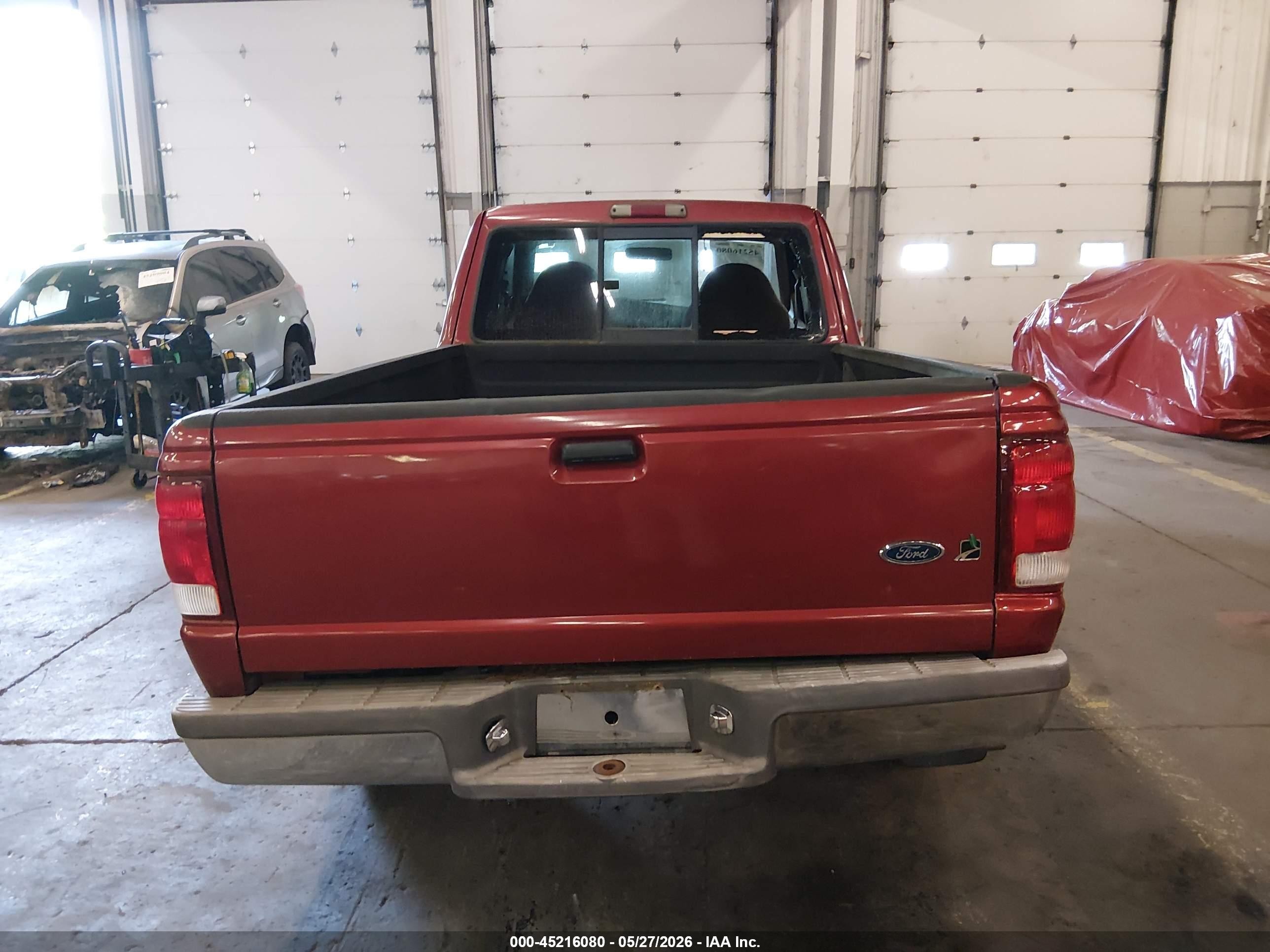 2000 Ford Ranger Xl/xlt Burgundy vin: 1FTYR14V1YPA61607