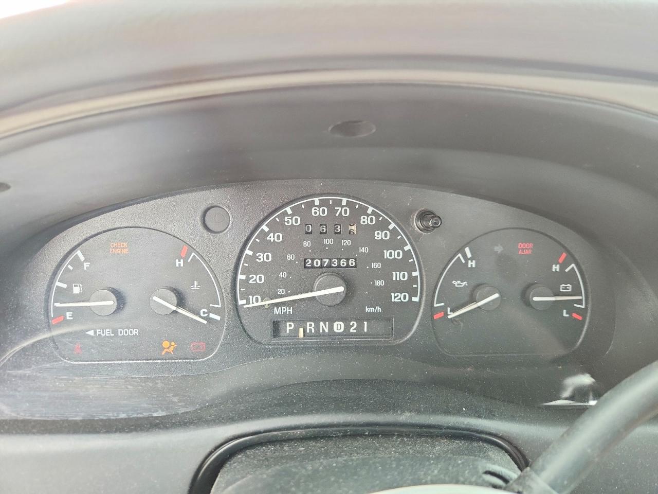 2000 Ford Ranger Super Cab Red vin: 1FTYR14V1YPA67181