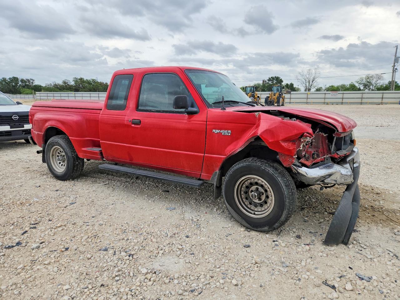 2000 Ford Ranger Super Cab Red vin: 1FTYR14V1YPA67181