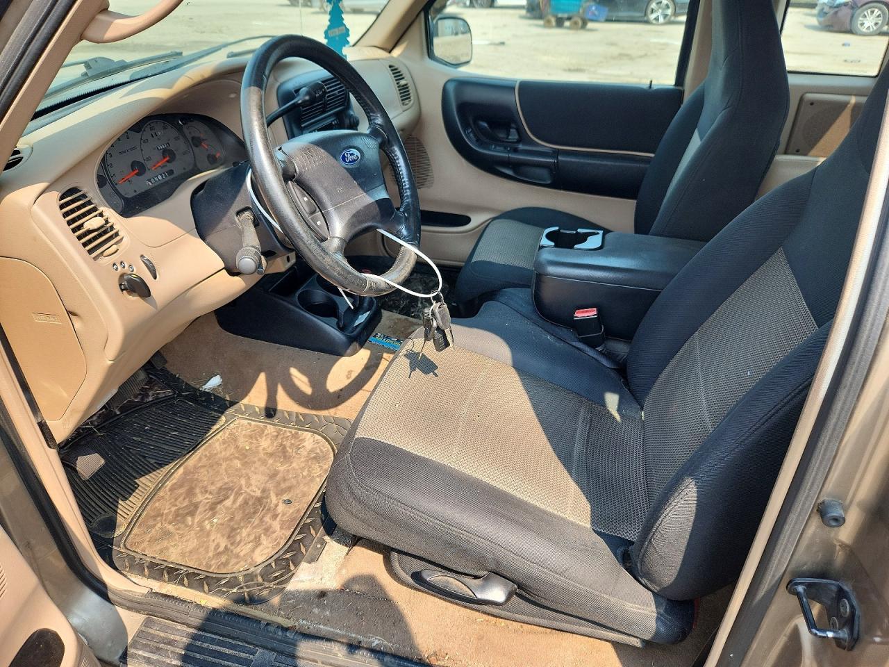2003 Ford Ranger Super Cab Tan vin: 1FTYR14V23TA16725