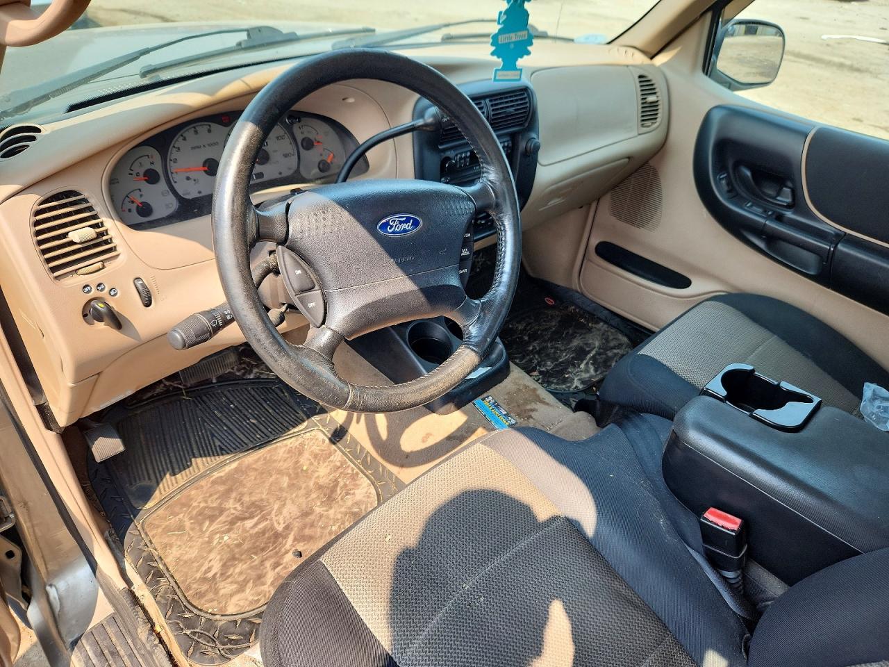 2003 Ford Ranger Super Cab Tan vin: 1FTYR14V23TA16725