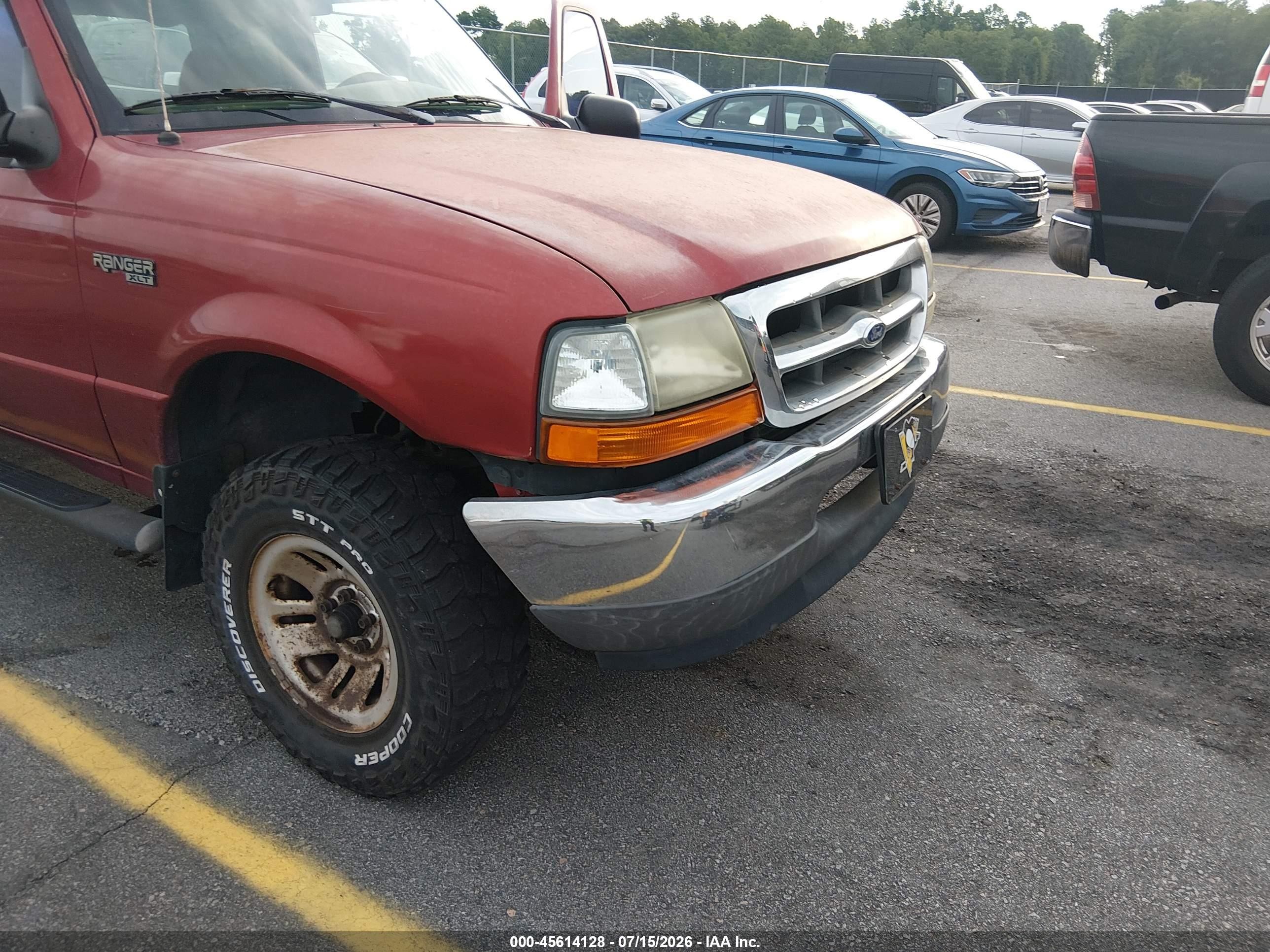 1999 Ford Ranger Xl/xlt Red vin: 1FTYR14V2XTA22711